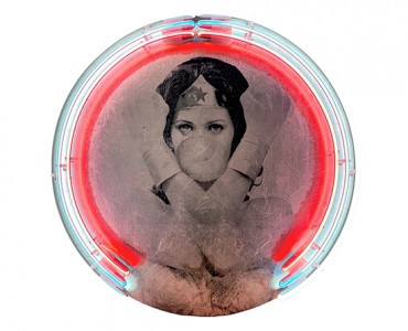 BUBBLE HEROINE NEON BIG